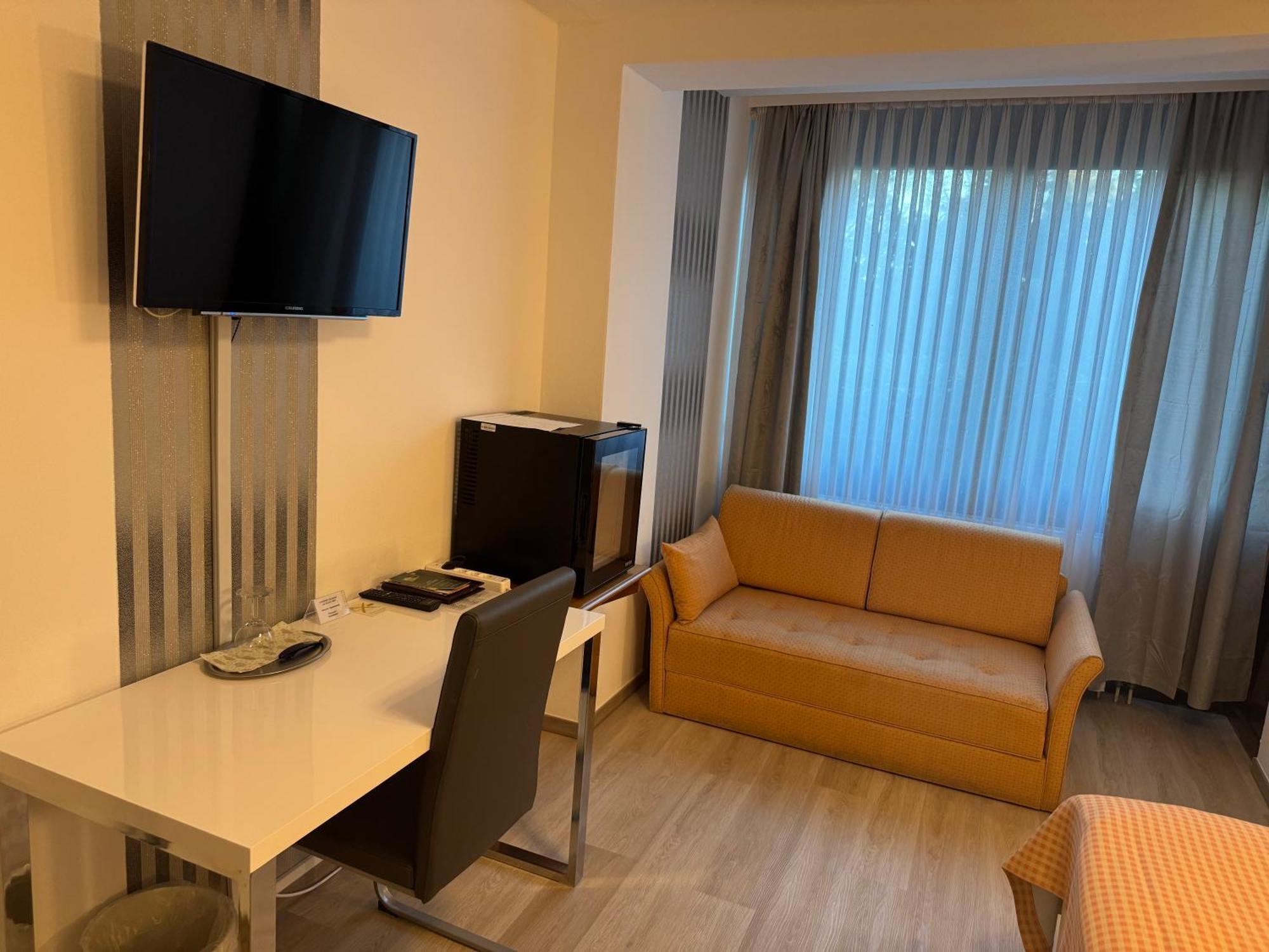Hotel Garni Schick Oberursel Buitenkant foto