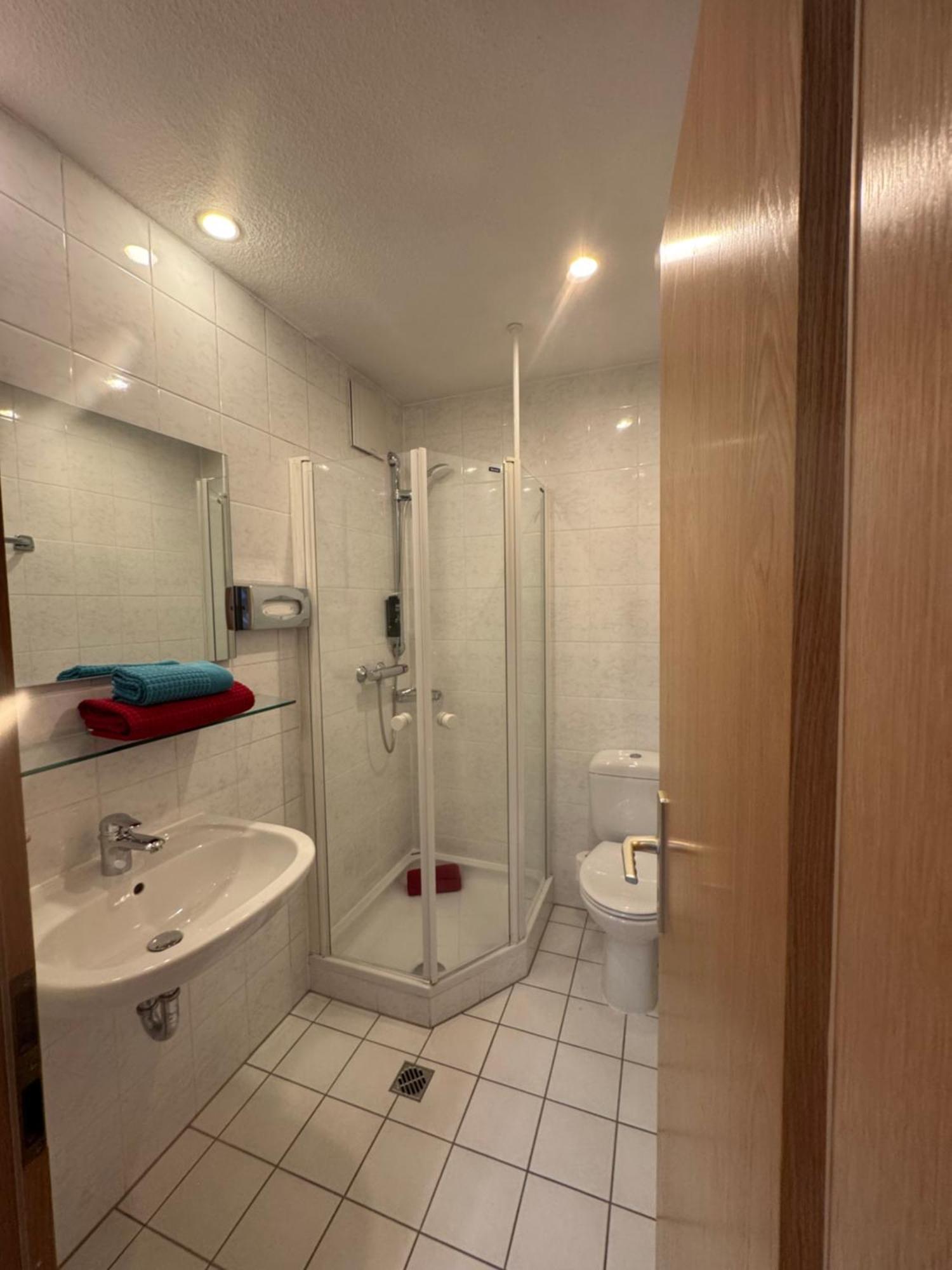Hotel Garni Schick Oberursel Buitenkant foto